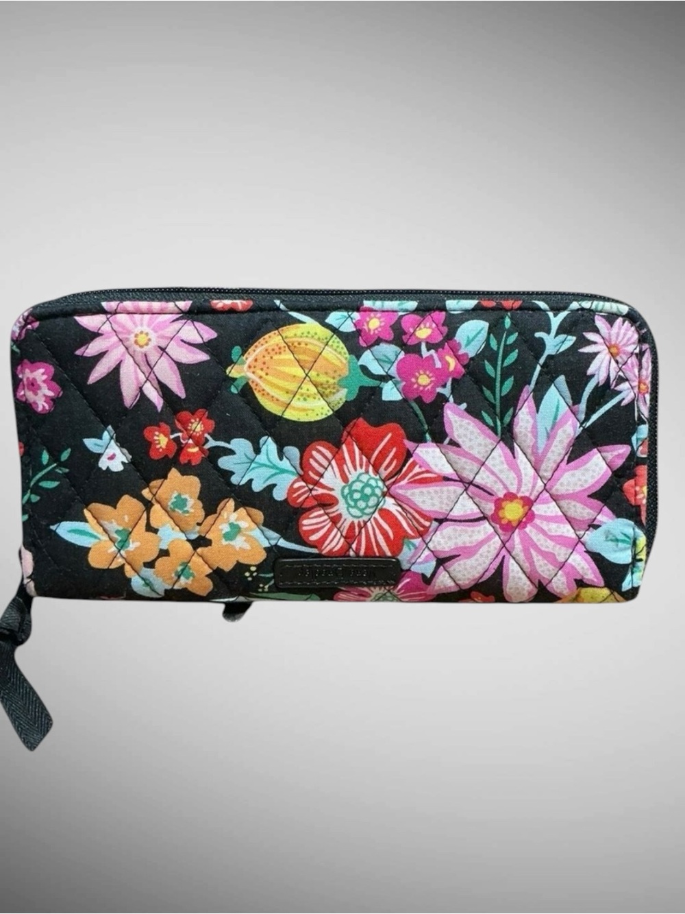 Vera Bradley Taggerine Twist Zip Around Wallet Retired Floral